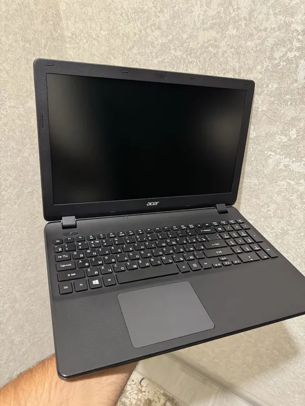 Noutbook acer Ofis va bolalar uchun batareka yengi qo’yilgan