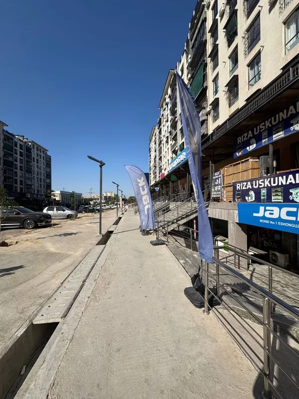 Продается коммерческое помещение в ЖК Eshonguzar City. 2