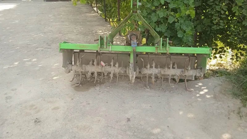Freza sotiladi 1.60 li 4