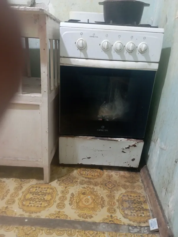 Продаются духовка и морозилка, если будете брать — звоните 3