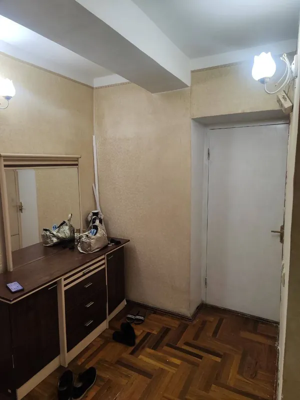 Продаётся 3- комнатная квартира Ц5 5