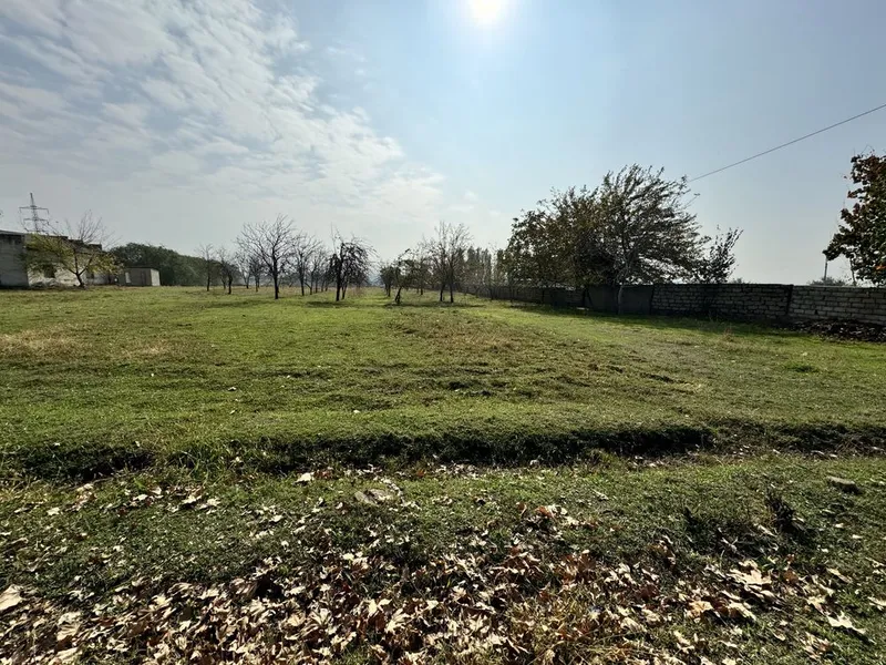Продается земля под производства в городе Ахангаран 3