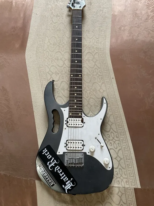 Ibanez Gitara narxini kelishamiz