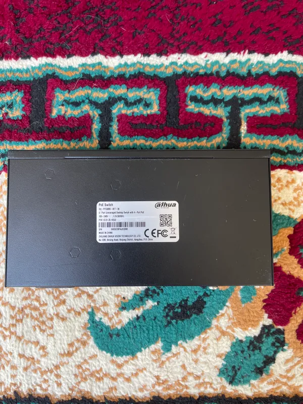 Dahua DH-PFS3005-4ET-36 PoE Switch — фото 2