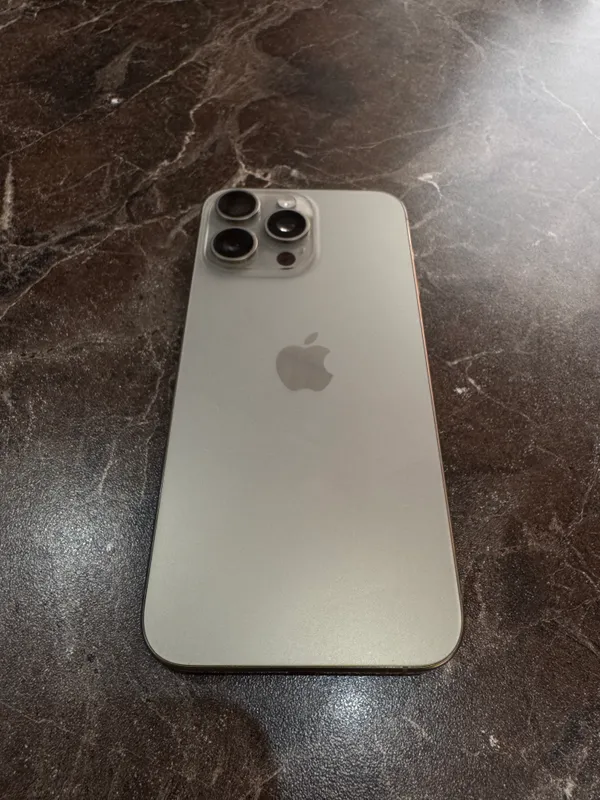 Iphone 15 pro max, коробка и документы есть, не вскрыт 5
