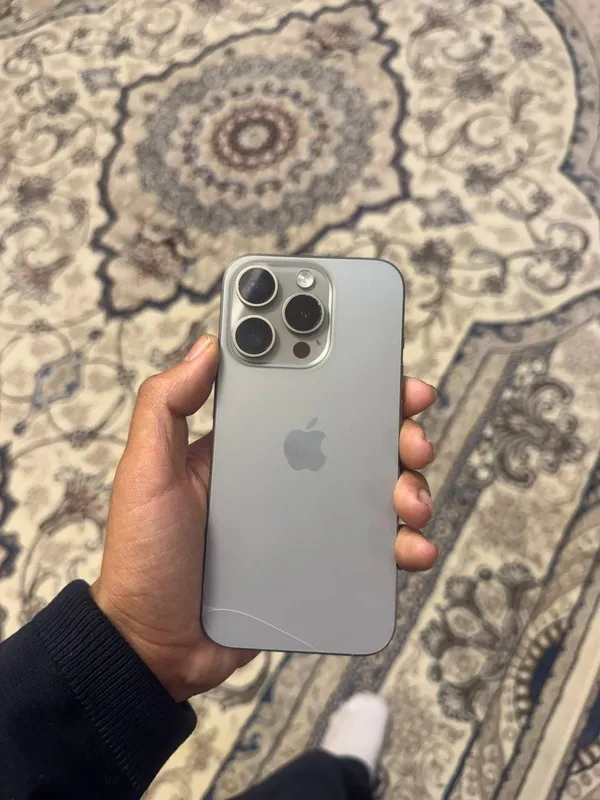 iPhone 15 Pro 4