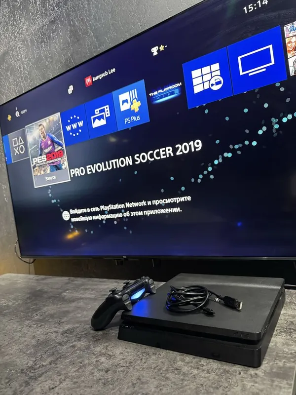 PlayStation 4 slim Pes 2019