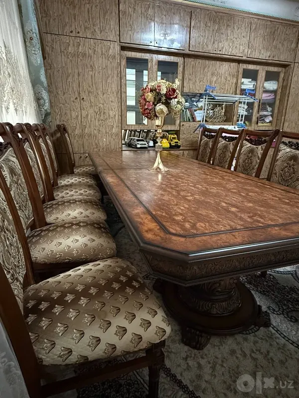 Продаются столы и стулья 2 Продаются столы и стулья 2