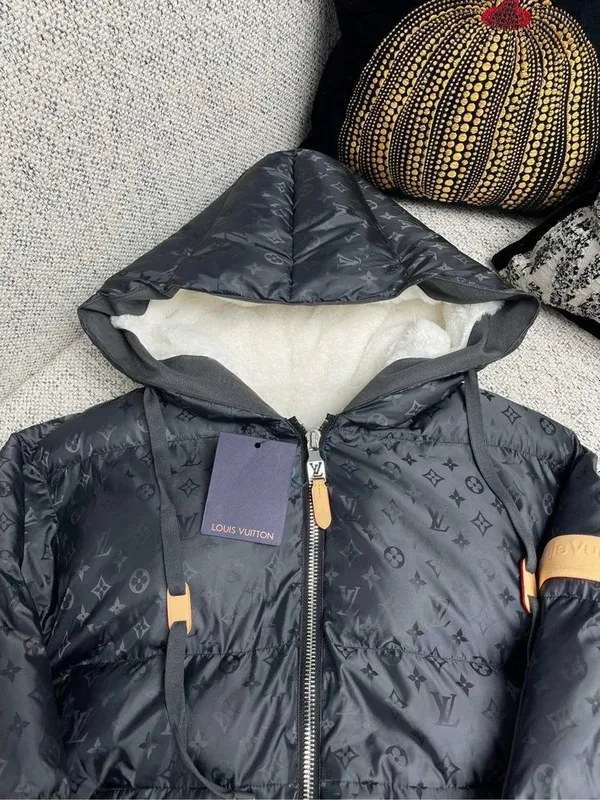 Куртка louis vuitton 1;1 — фото 2