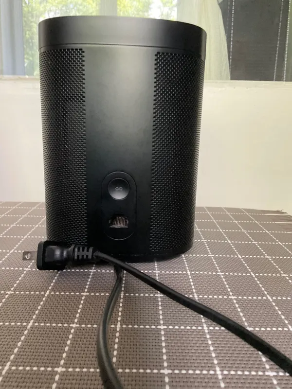 Звуковая колонка Sonos One SL 2 Звуковая колонка Sonos One SL 2