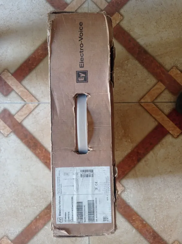 Electro voice re3 microphone 8