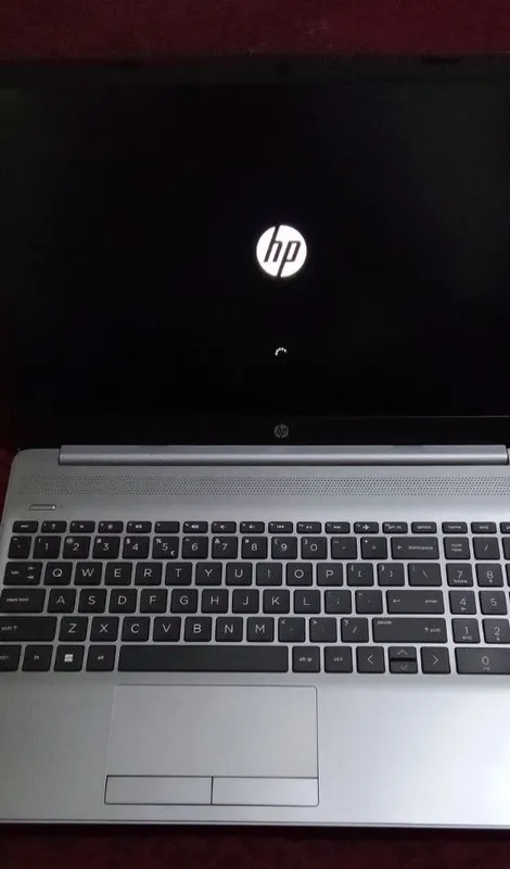 Notebook Hp holati yangi 4
