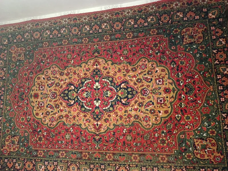 Шерстяной ковер хорошее состояние