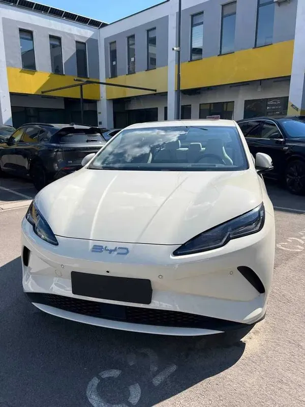 BYD Seal 6 2040km naqd va halol nasiyaga 1 BYD Seal 6 2040km naqd va halol nasiyaga 1