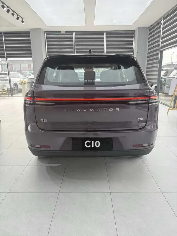 Leapmotor C10 hybrid 210km, naxt va halol nasiya 4 Leapmotor C10 hybrid 210km, naxt va halol nasiya 4