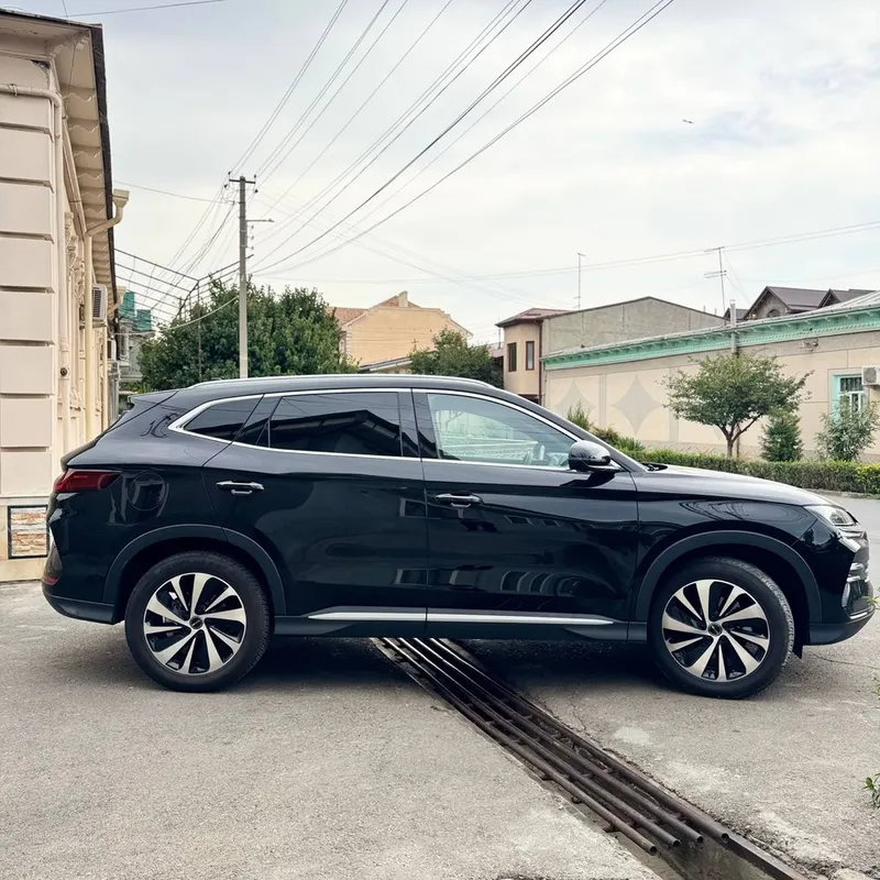 BYD Champion gibrid Ideal 4 BYD Champion gibrid Ideal 4