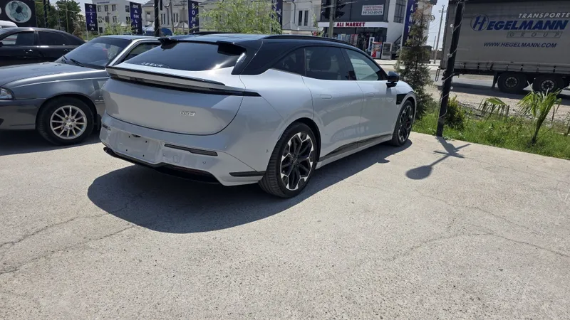 Zeekr 007gt awd 2та моторли сотилади — фото 2