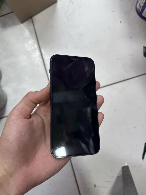 Iphone 12 ozii. 2 Iphone 12 ozii. 2