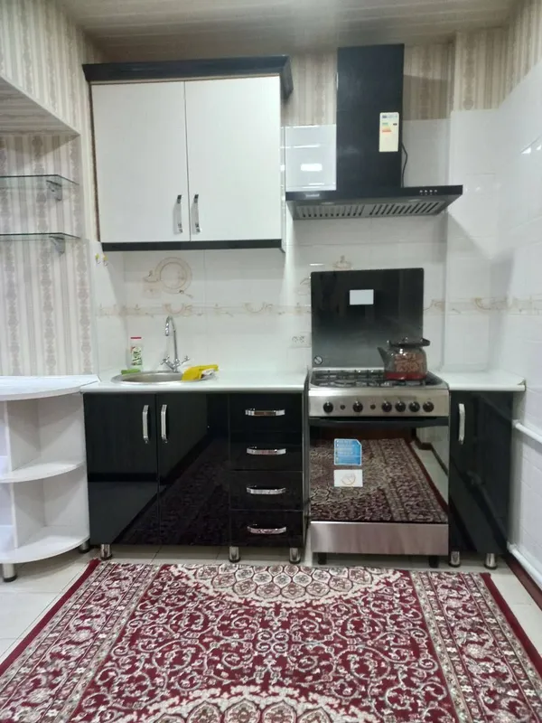продам трех комнатная квартира