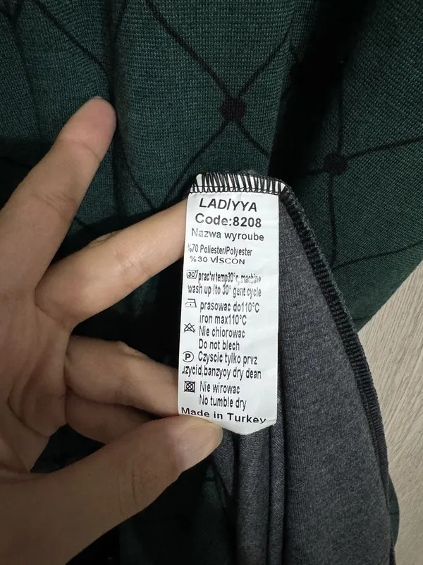 Ayollar ko‘ylagi 38 o‘lcham, M-L 5 Ayollar ko‘ylagi 38 o‘lcham, M-L 5
