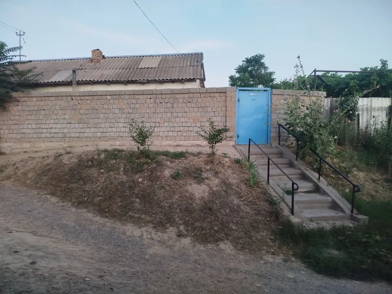 Уй сотилади(ремонт талаб)