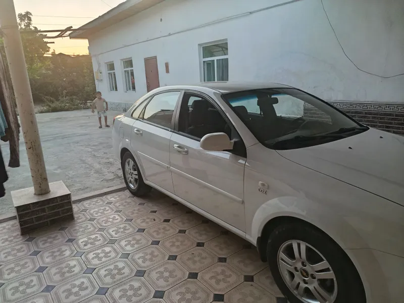 Lacetti идеал холатда. 2