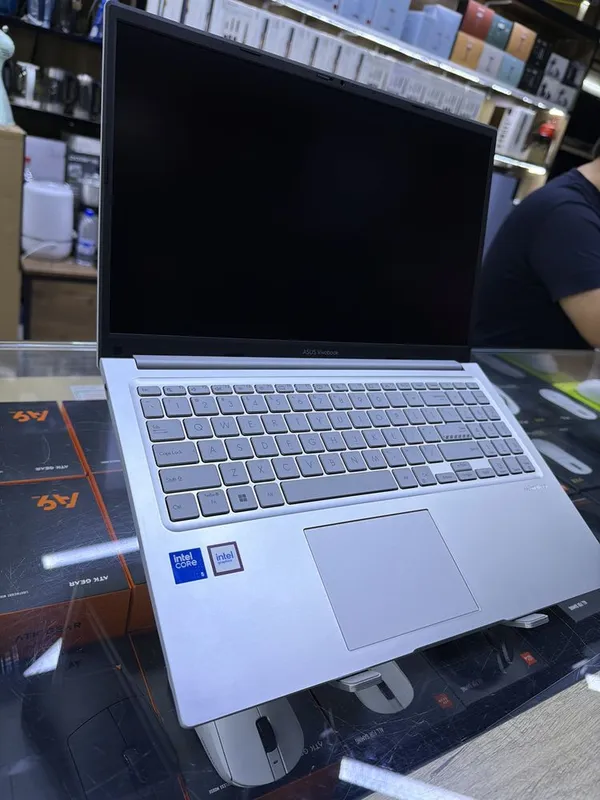 Notebook Asus vivobook 15 — фото 1