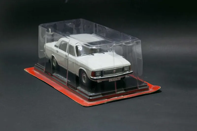 Игрушечная модель Жигулей ВАЗ-2105 и не только, масштаб 1:24 — фото 5