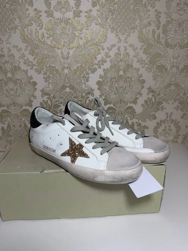 Кроссовки Golden Goose