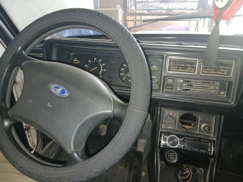 Jiguli gaz 2107 oq rangda 3