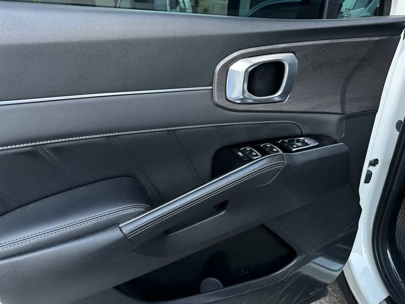 Kia Sorento 2.5L 7 orindiq — фото 5