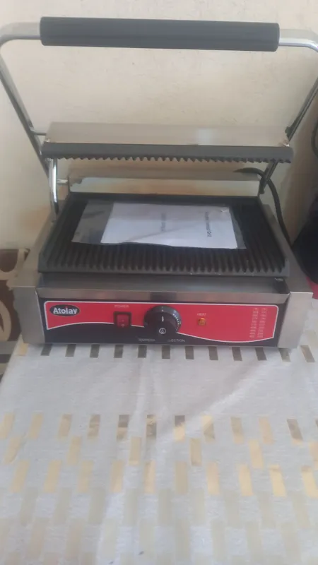 Тостер янги 120$