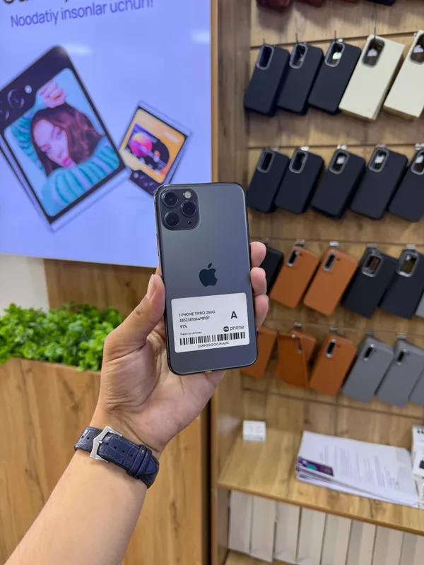 I PHONE 11 Pro