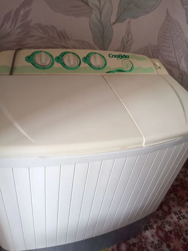 Продам стиральную машину полу автомат