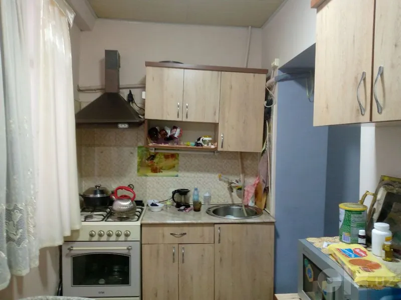 Dom sotiladi Novi sentrdan 2 xonalik 4 etaj 6 Dom sotiladi Novi sentrdan 2 xonalik 4 etaj 6