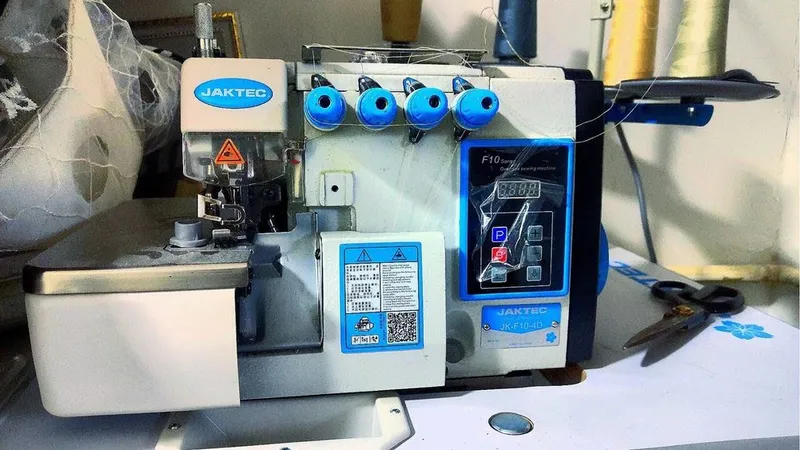 JACTEC JC-F10-4D. Overlok Yengi ishlatilmagan Pul zarur 2 JACTEC JC-F10-4D. Overlok Yengi ishlatilmagan Pul zarur 2