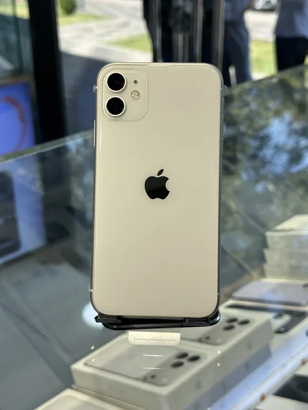 Iphone 11 128gb. 1