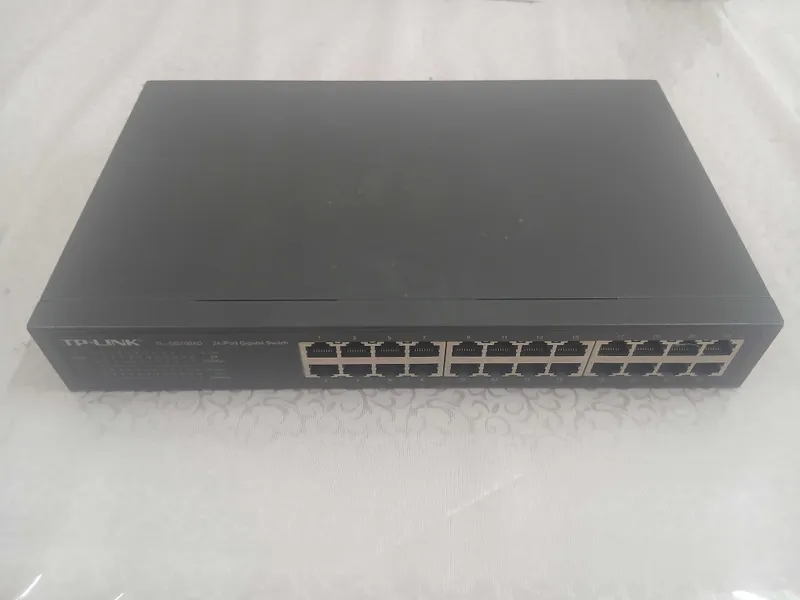 TP-LINK 24 port Gigabit Switch TL-SG1024D
