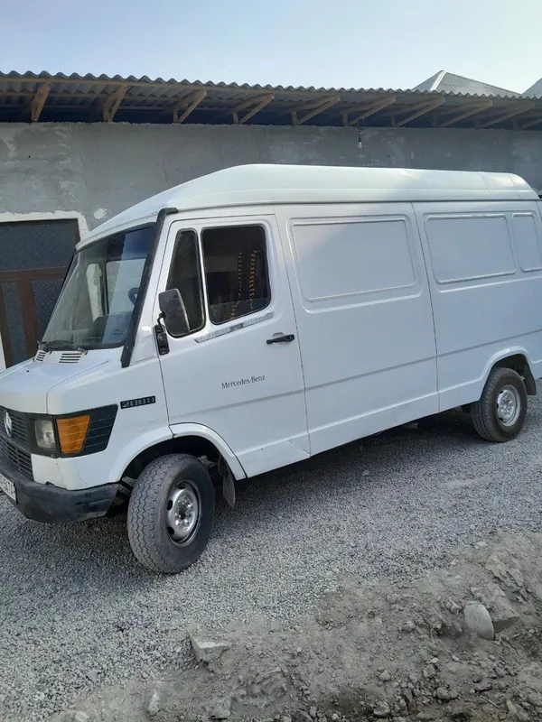 Mersedes benz sotiladi 1 Mersedes benz sotiladi 1