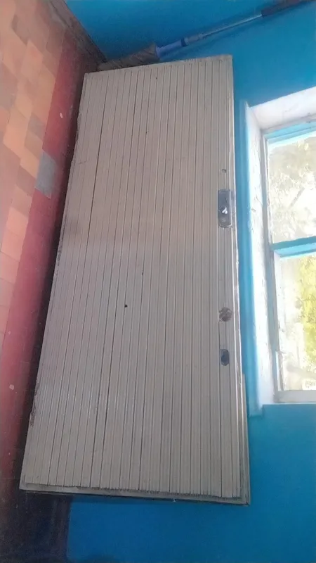 Tahta eshik sotiladi 2 Tahta eshik sotiladi 2