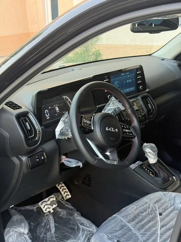 Kia sonet 2025 full pozitsiya 5 Kia sonet 2025 full pozitsiya 5