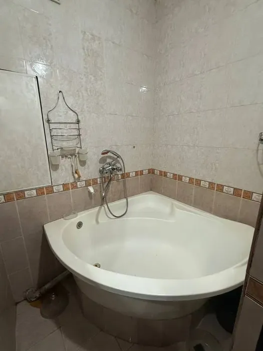 4-комнатная квартира, 75 м², 2/9, Яккасарайский район (ориентир: Башлык Султан) — фото 9