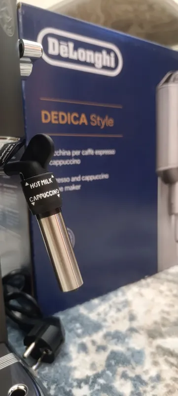 Delonghi EC685BK Dedica kofemashinasi sotiladi 2