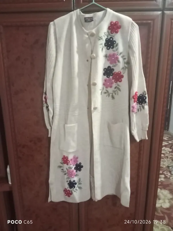 dvoyka ayollar uchun kuzgi 48 50razmer 2