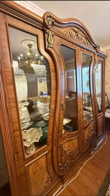 Мебель из Китая: горка, комод Vilga, заводская фабрика 2