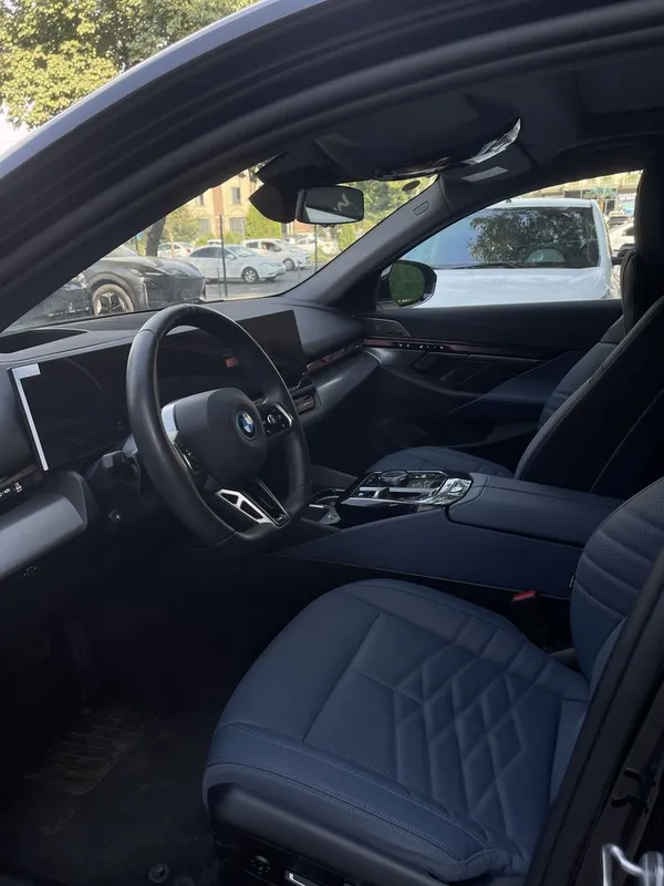 BMW i5 eng full 40L 2025 — фото 7