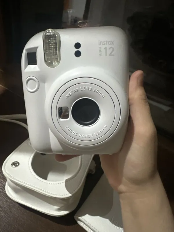 Instax 12 mini фотоаппарат пленочный