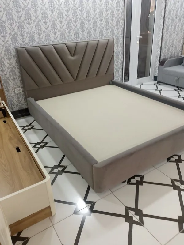 Spalniy kravot . Vertu 1 Spalniy kravot . Vertu 1