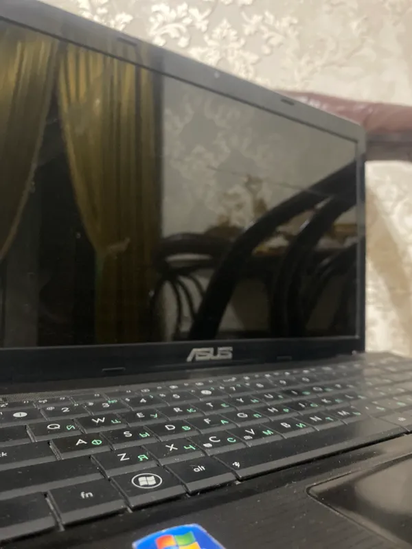 Noutbook sotiladi! Asus x53z Nomer:912242706
