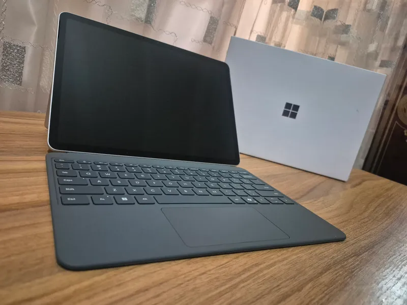 Microsoft Surface Pro 12 — фото 3